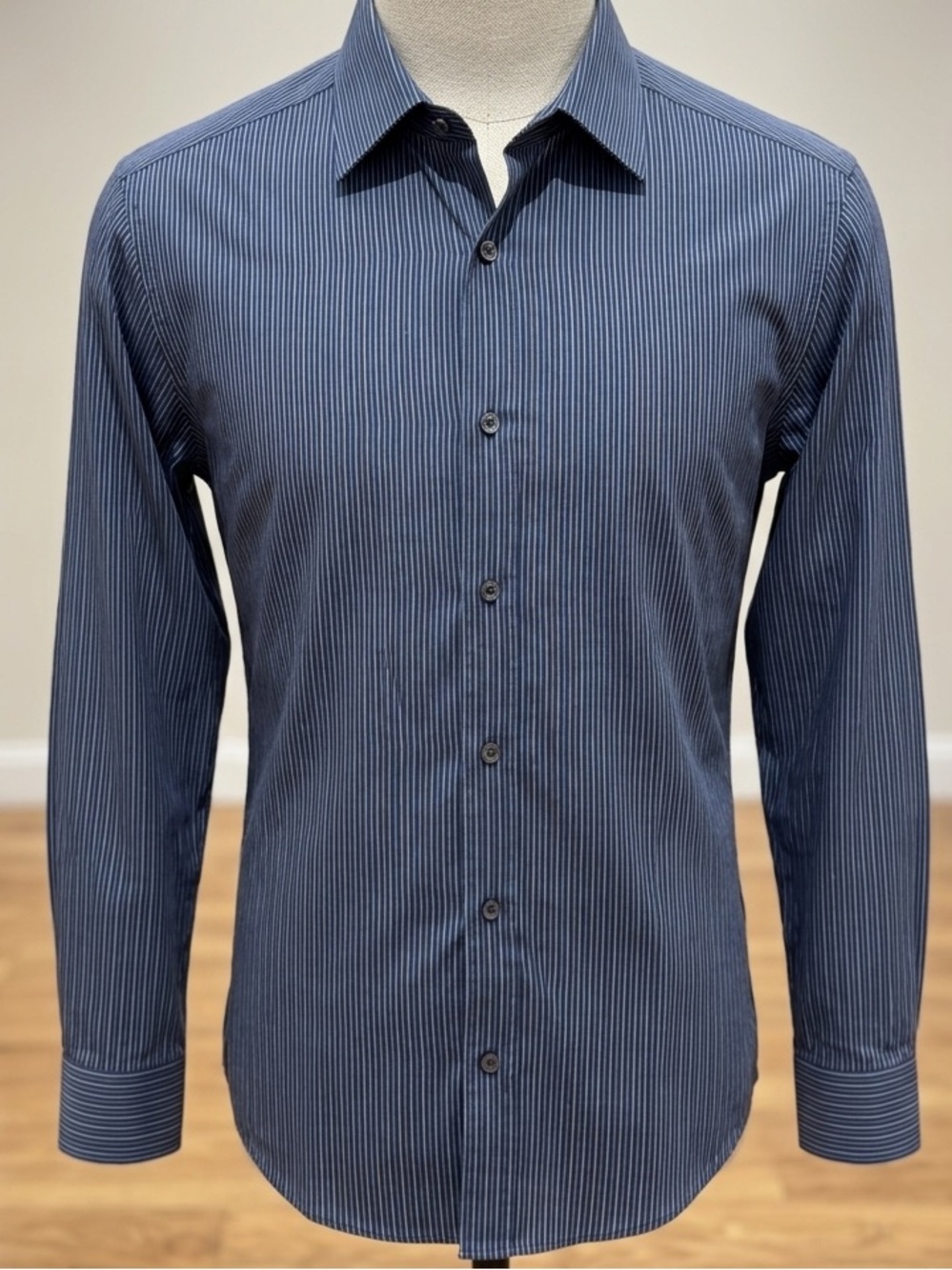 DKNY Men's Navy Blue Pinstripe Dress Shirt M 15 32/33